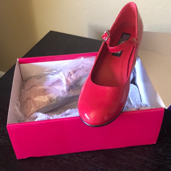 Shoes - Picture 1 of 2